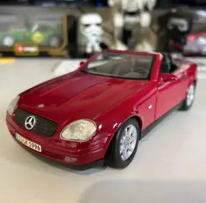 Modellino auto Mercedes Benz SLK 230 1996 Maisto 1:18 pressofuso - senza scatola - Foto 1 di 5