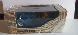 Lagonda LG6 Drophead coupe - 1938 1:43 IXO Museum