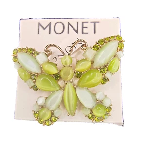 VTG Monet Butterfly Brooch Pin Green Rhinestones and Cabochons Gold Tone NOS - Picture 1 of 24