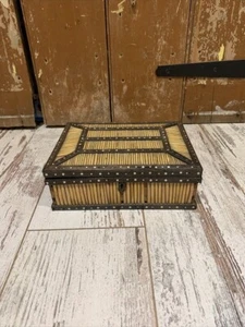 ANGLO INDIAN RAJ ERA C19TH PORCUPINE QUILL BOX MATARA 8X6" - Picture 1 of 12