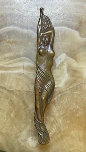 Antique Art Nouveau 1890 Art Yellow Metal Nude Female Bar Pin 💗 - Picture 1 of 5