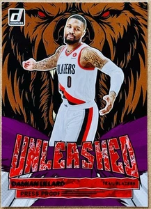 2022-23 PANINI DONRUSS DAMIAN LILLARD DESATADO PÚRPURA PRUEBA DE PRENSA SP #5 CASI NUEVO+ - Imagen 1 de 2
