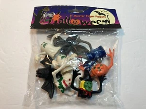 Vintage HALLOWEEN 8 Monster Finger Puppets NOS - Witch Devil Ghost Pumpkin - Picture 1 of 7