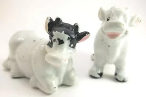 Salt Pepper Cows Vintage SWEET Very Old Farm Homestead Forever Friends A19 SP - Imagen 1 de 9
