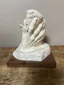 Scultura statuina vintage "La mano di Dio" Adamo ed Eva nella mano dei creatori - Foto 1 di 10