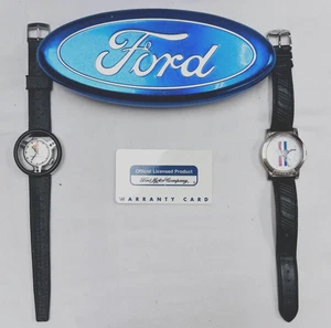 Orologi Ford Motor Co. VINTAGE Mustang con licenza ufficiale in custodia di latta Ford - Foto 1 di 6