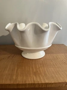 Pier 1 Imports Dolomite White Ruffled Fluted Pedestal Serving Bowl UNUSED - Picture 1 of 9