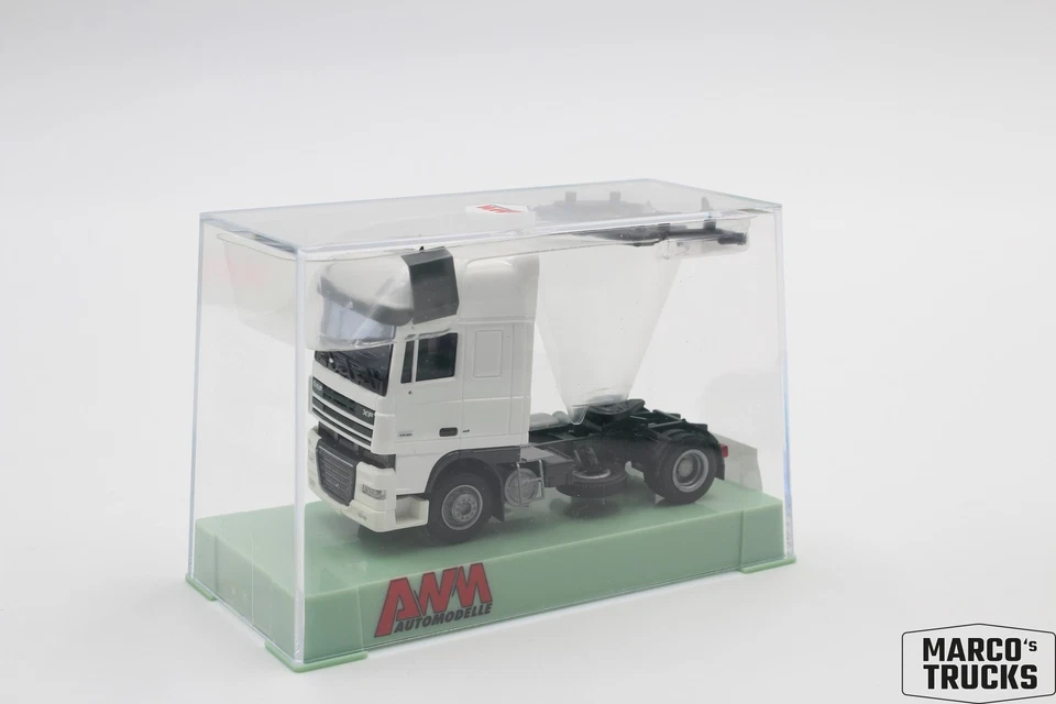 AWM DAF 95 XF SSC tractor unit 2-axle 4x2 white 6939.01 1:87 /AWN74 - Image 1 of 1