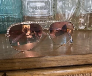 Quay Australia High Key Mini Glitzer Pilotenbrille Rose Kupfer verblassen verspiegelt - Bild 1 von 9