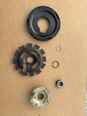 78-87 GM Chevy Tilt Steering Column Upper Locking Plate Cadillac G-body Truck - Image 1 of 4