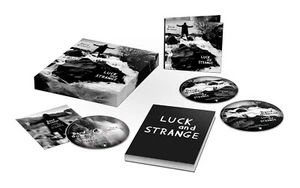 David Gilmour Luck and Strange Deluxe CD BLU-RAY HC BOOK Limited Box PINK FLOYD - Picture 1 of 7