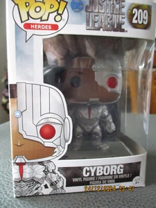 Funko Pop 209 Justice League Cyborg Vinyl Figur Neu im Karton - Bild 1 von 4