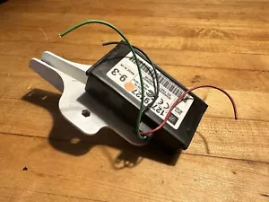 2008-2011 SAAB 9-3 Tire Pressure Monitoring System TPMS Control Module 12779727 - Picture 1 of 6