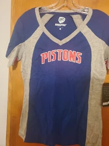 DETROIT PISTONS - NBA Women's Hands High Vneck TShirt-Medium-New w/Tags - Picture 1 of 3