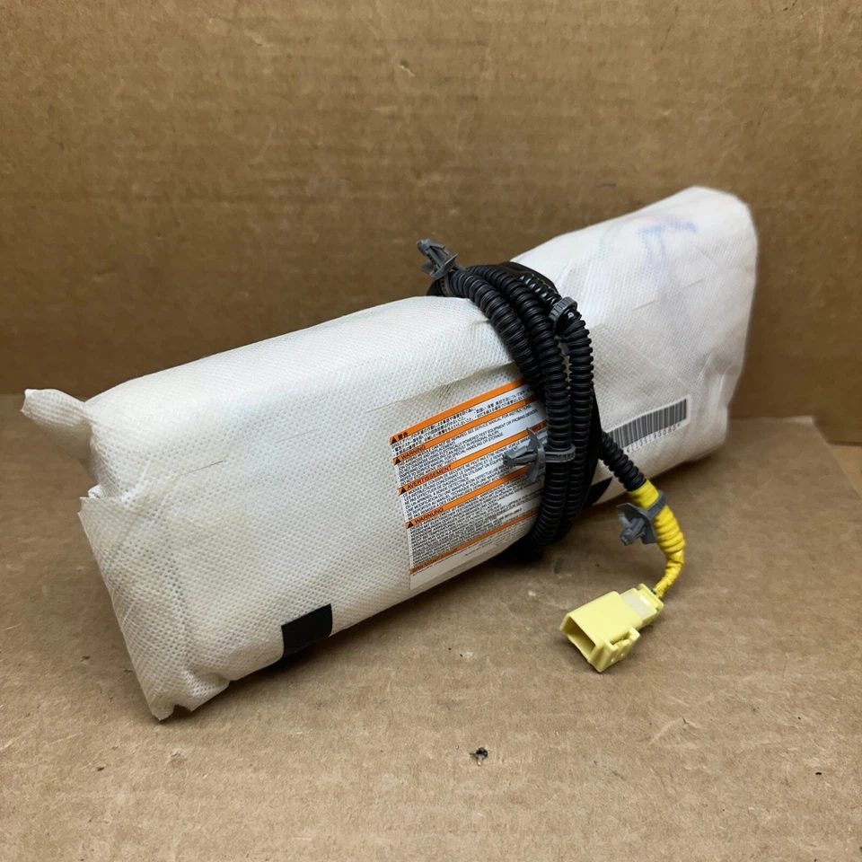 Bolsa de aire para asiento de pasajero delantero derecho Nissan Juke 2011-2017 Foto 1 de 4