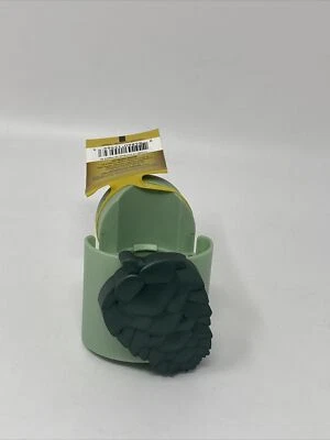 YANKEE CANDLE AUTUMN Green Pine Cone Scent Plug in Electric Fragrence DIFFUSER - Image 1 of 4