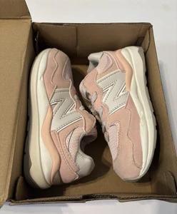 Girls New Balance Pink Beige 57/40 Bungee 10c - Picture 1 of 4