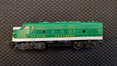 Life-Like HO F7 A Locomotive  Southern #6130, LN - Image 1 of 4