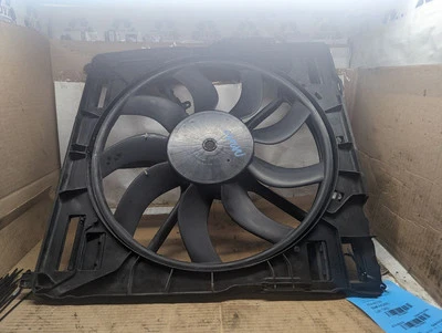Radiator Fan Motor Fan Assembly Radiator 850 Watt Fits 15-19 BMW X6 239982 Foto 1 de 4