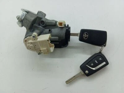 Toyota Avensis T270 2015 Ignition Switch Lock Barrel Key 8978305030 AMD102886 - Image 1 of 4