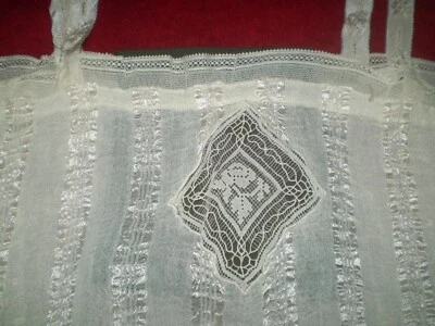 Beauteoue  Rare  Nightgown Hand-Woven Silk  filet lace - Image 1 of 4
