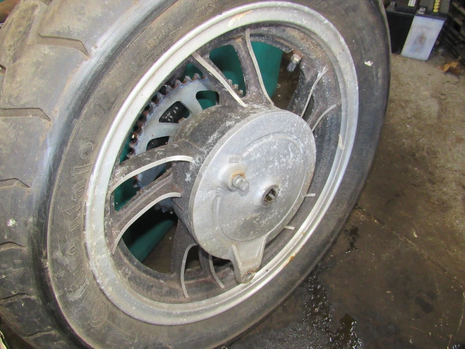 Llanta trasera Yamaha XJ550 1982 Maxim Foto 1 de 1