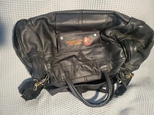 Tampa Bay Buccaneer Leather duffle bag. - Bild 1 von 3