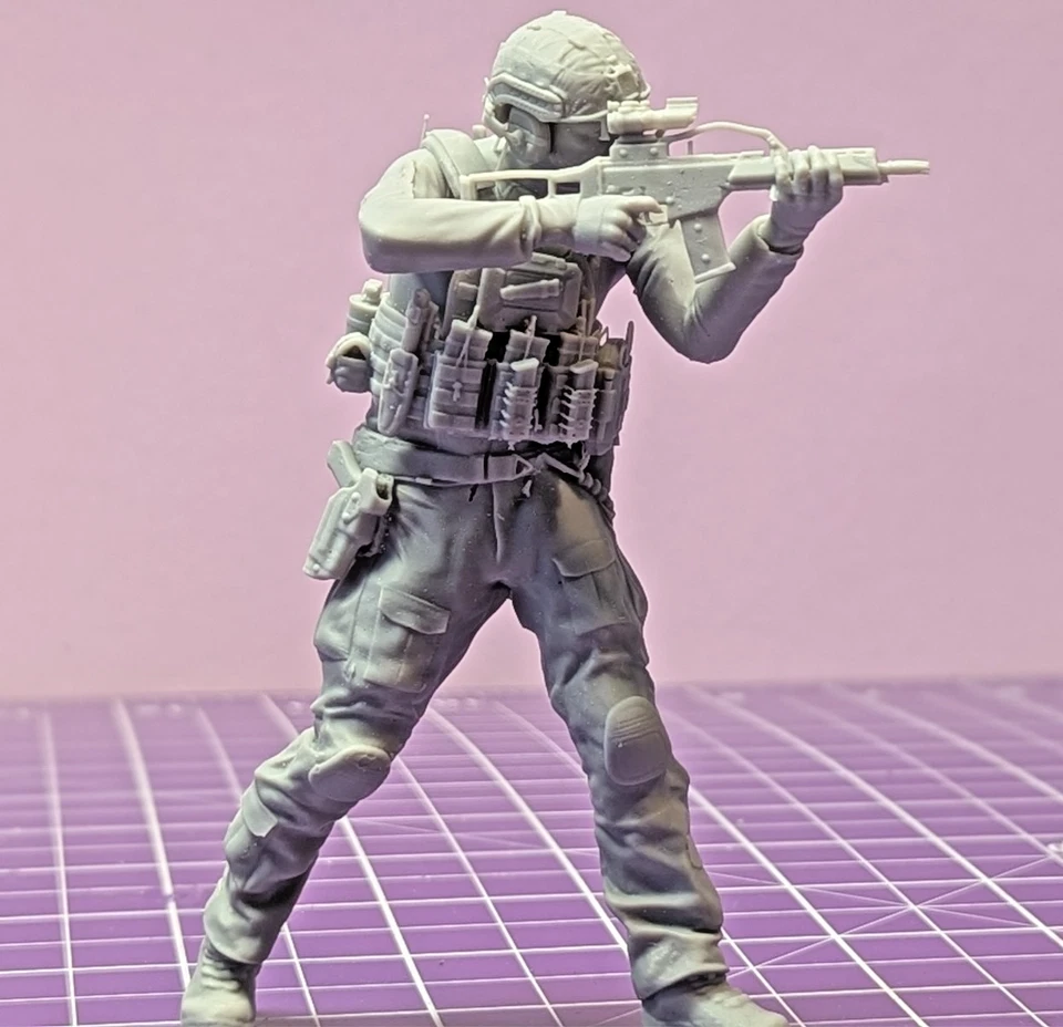 MARKENLOS Moderner Bundeswehr Soldat ISAF Afghanistan Mali G36 Scale 1:16