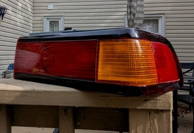 Lanterna traseira lateral direita do passageiro Honda CRX Si 90 91 - Imagem 1 de 4