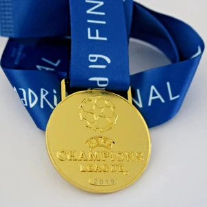 Champions League Siegermedaille 2018-2019 - Liverpool - Bild 1 von 2
