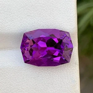 Piedra preciosa suelta de zafiro púrpura profundo corte elegante natural raro de 10 quilates con certificación GIE - Imagen 1 de 8