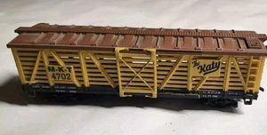 HO Scale Life Like MKT 4702 The Katy Stock Car Yellow Freight Train Model Railro - Picture 1 of 5