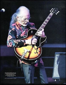 SÍ banda Steve Howe con su guitarra Gibson ES-175 8 x 11 color pin-up foto - Imagen 1 de 3
