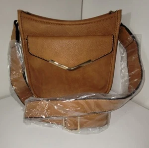 Isabelle Vegan Leather Crossbody Bag – Trendy Eco-Friendly Shoulder Purse - Picture 1 of 21