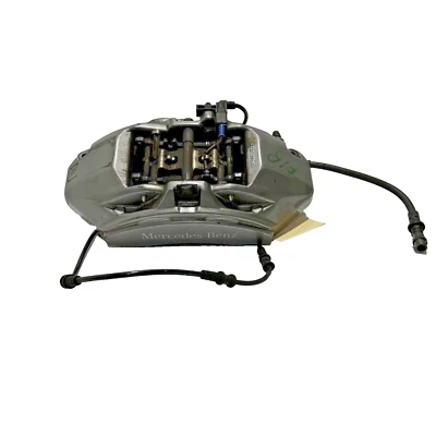 Pinza de freno delantera derecha del lado del pasajero Mercedes S550 W222 2014-2017 Brembo OEM Foto 1 de 4