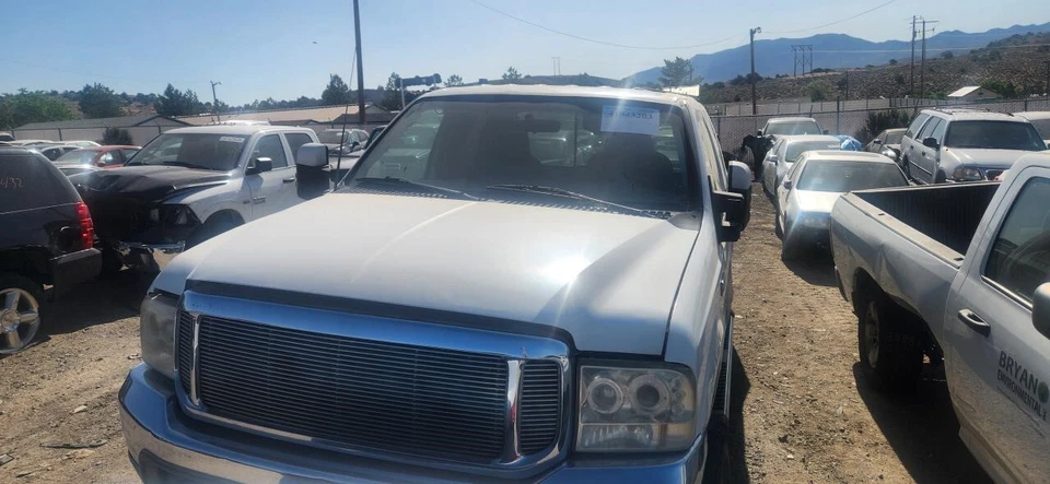 Used Windshield Wiper Motor fits: 2001 Ford F250SD PICKUP from 10/23/00 Grade C - Image 1 of 4