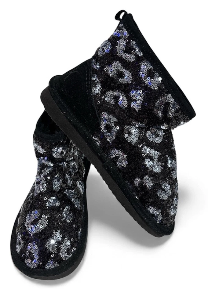 Botas Victoria Secret ROSA Bling Piel Sintética Mukluks Negras y Plateadas Talla 5-6 Pequeñas Foto 1 de 4