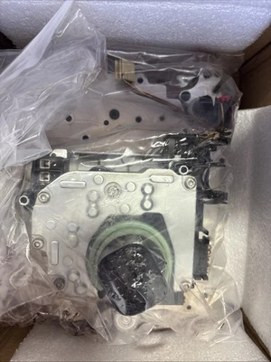 Cuerpo de válvula de transmisión 62TE de 6 velocidades completo con paquete de solenoide Dodge Chrysler  Foto 1 de 2