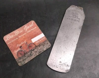 Anciens fers  lames de rabots Peugeot Frères Outils anciens Menuisier wood plane - Photo 1/4