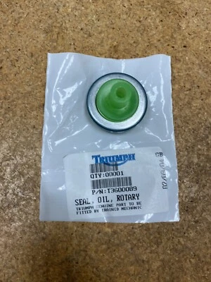 Vedação rotativa de óleo Triumph 94-18 Speed Triple 1050/Sprint RS (T3600089) (caixa aberta) - Imagem 1 de 3