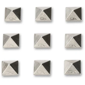 Dakine Pyramid 9 Metal Spikes Snowboard Stomp Pad Chrome Adhesive Studs NEU - Bild 1 von 2