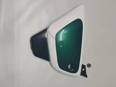 1999 Suzuki Marauder GZ250 250 capa lateral esquerda 47211-12F00-Y98 - Imagem 1 de 4