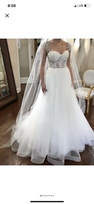 Paloma Blanca Wedding Dress #4704 - Image 1 of 4