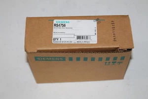 SIEMENS RS4756 REAR STUD ASSEMBLY KIT 250A FOR SIEMENS SENTRON FD FRAME BREAKER - Picture 1 of 9