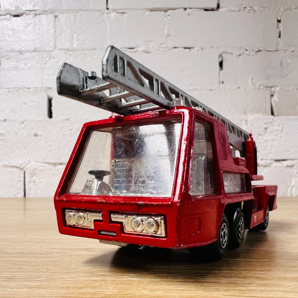 Matchbox SuperKings Fire Tender No 9 K9 Red Engine Truck Clear Windows 1973 - Image 1 of 4