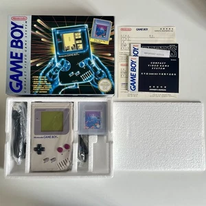 Nintendo Game Boy Grey Handheld DMG-01 - HK release - Complete in Box - Ex. con. - Picture 1 of 24
