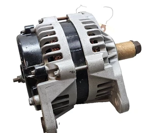 Alternator Delco Remy Cummins 24SI 12V / 100A 61008291 8600032 8600009 4936876 - Picture 1 of 4