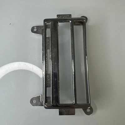 7285155 1963 1964 Chevrolet Corvette radio placa frontal bisel OEM fábrica  Foto 1 de 4