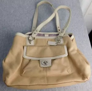Bolso de mano Coach Penelope de cuero granulado tostado F19044 - Imagen 1 de 12