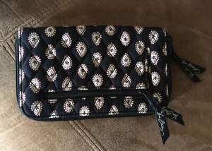 Vera Bradley Large Zip Wallet NWOT Pasley Design Black - Picture 1 of 2